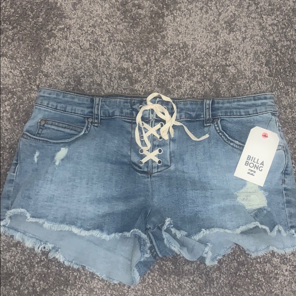 NWT Billabong shorts!